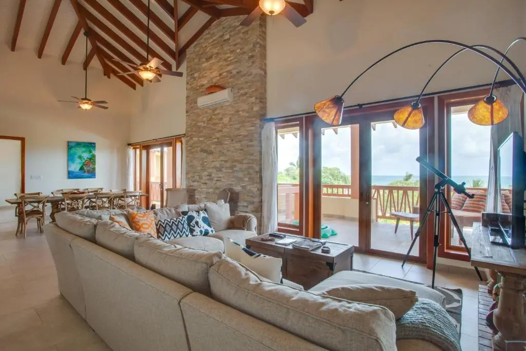 Beach Walkout Condo 112 3BR2BA Sleeps 8