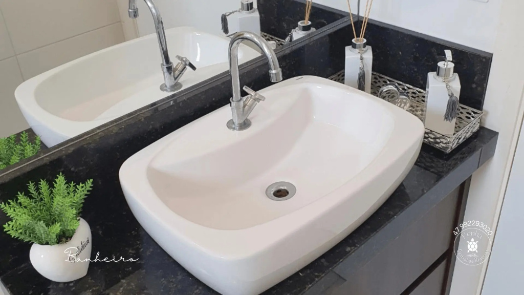 Apartamento Porto Piçarras, Com Piscina A 100 Metros Da Praia, Balneário Piçarra