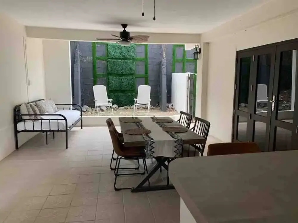 Pr Pvt Rm 5 Qn Bed Gated Comm Easy Parking
