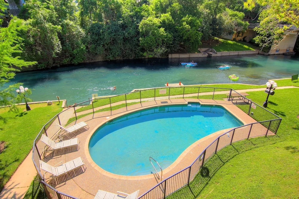 Inverness Condos Comal River