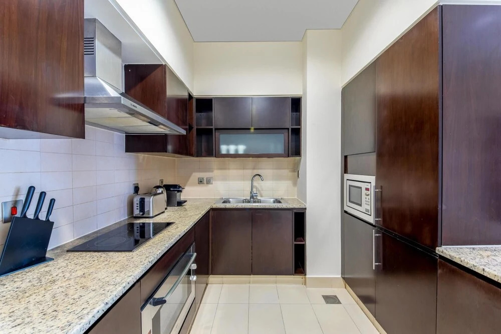 Luxury Urban Chic Apt on Palm w Prvt Beach Access