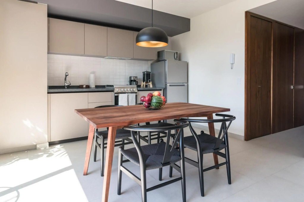Alcazar Apartments
