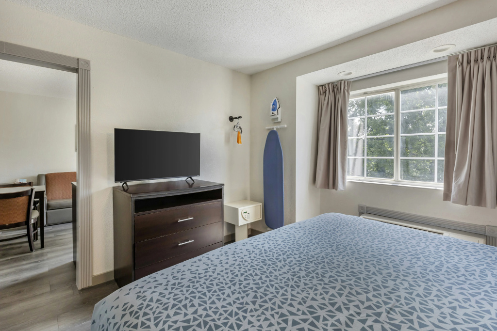 Greenville Pelham Inn by IHG