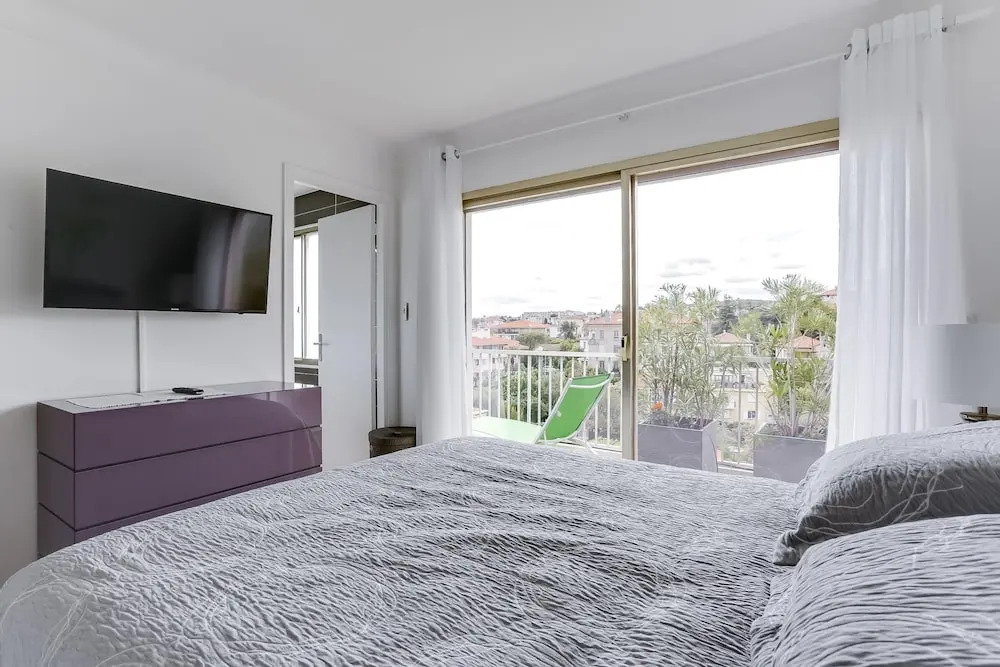 Le Mallory  Apartment 2