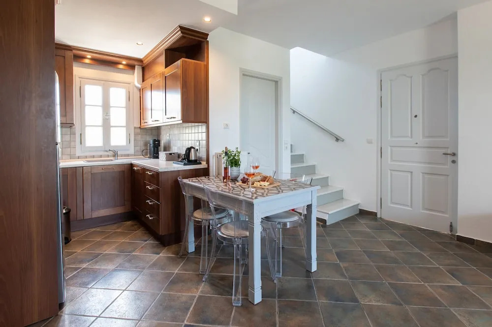 Sea Lilies Suites