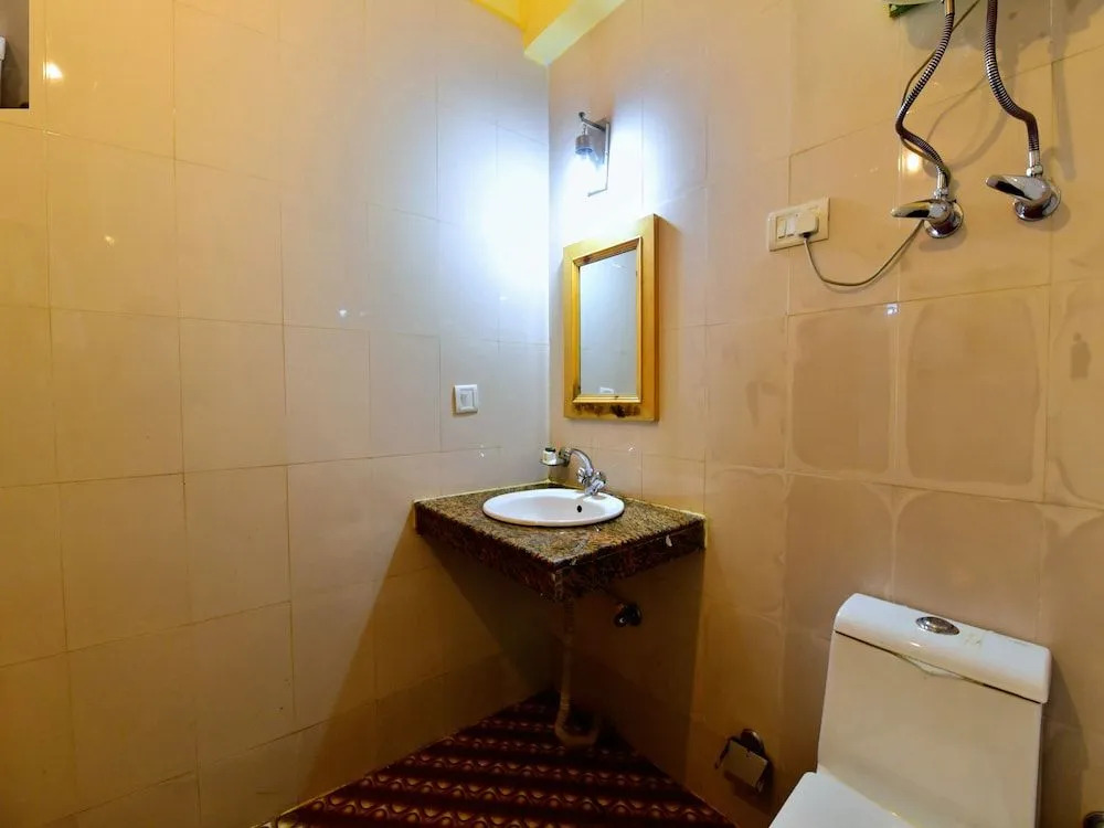 Oyo 30367 Rr Villa