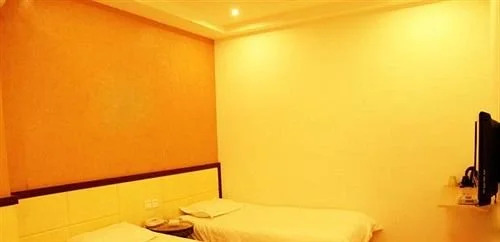 Dalian Jiujiu Fashion Hotel