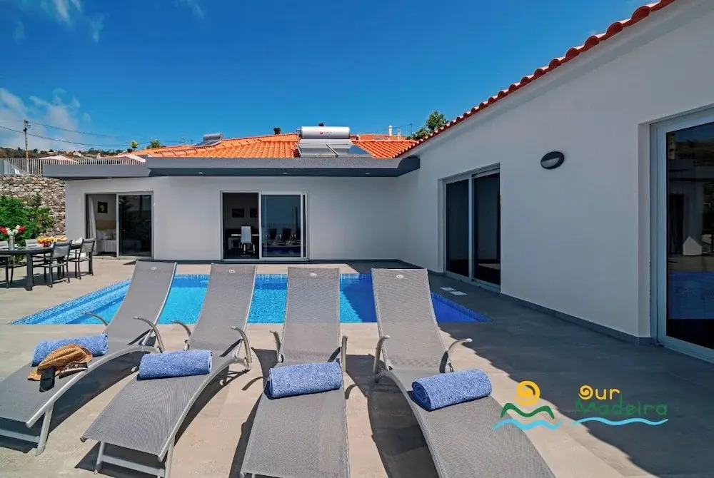 Villa Calhetascape by Villa Plus