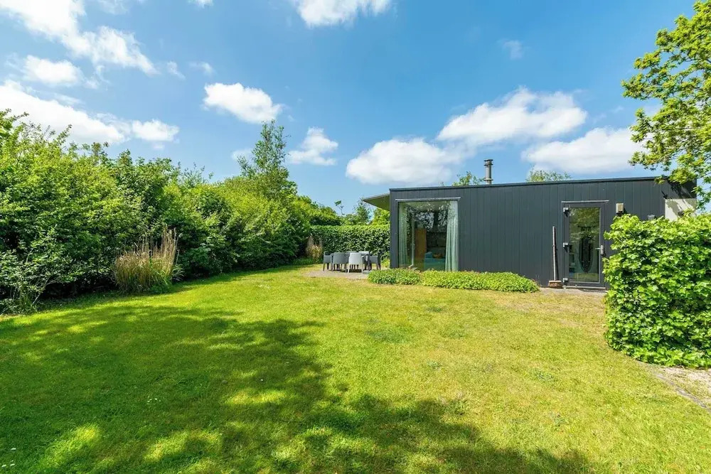 Bungalow near Dutch Beach and Bulb Fields