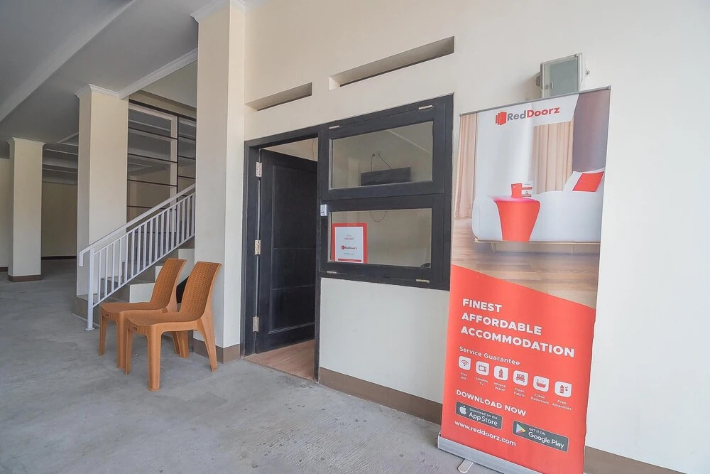 RedDoorz Plus @ Kesambi Street Cirebon