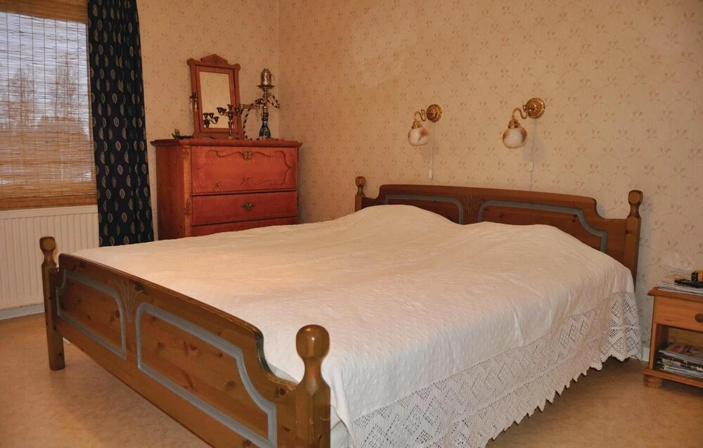 Nice Home in Grythyttan With 3 Bedrooms and Wifi
