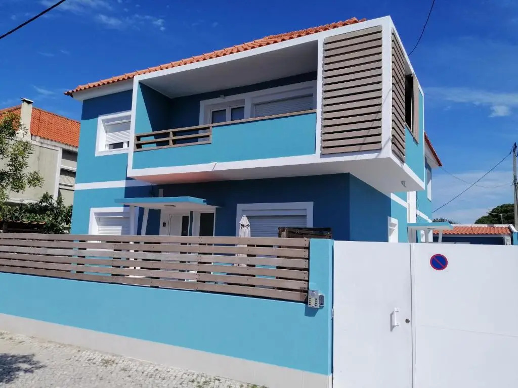 Lisbon Beach Apartments 4