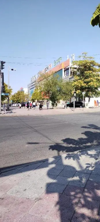 Sovremennaja kvartira s dvumja spal'njami