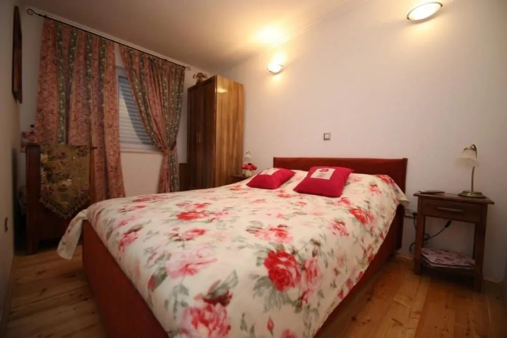Apartment Ana