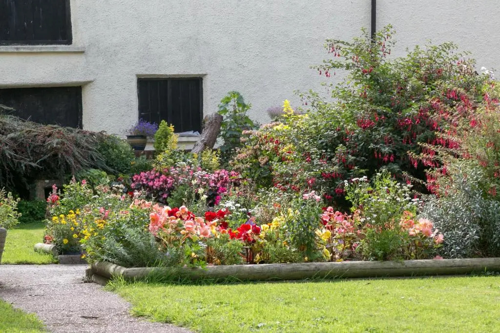 Lower Ford Farm