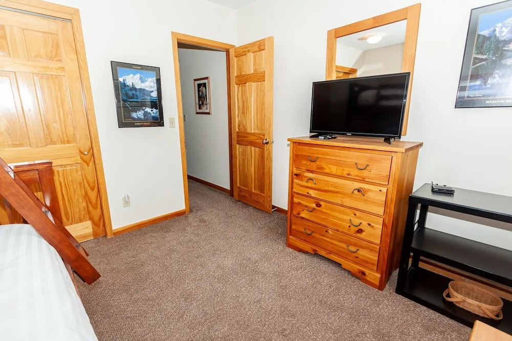 Snake River Village by Summit County Mountain Retreats
