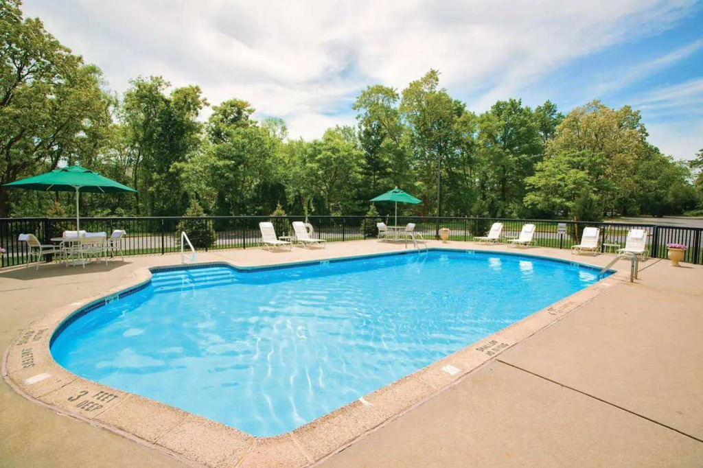 DoubleTree by Hilton Tinton Falls-Eatontown