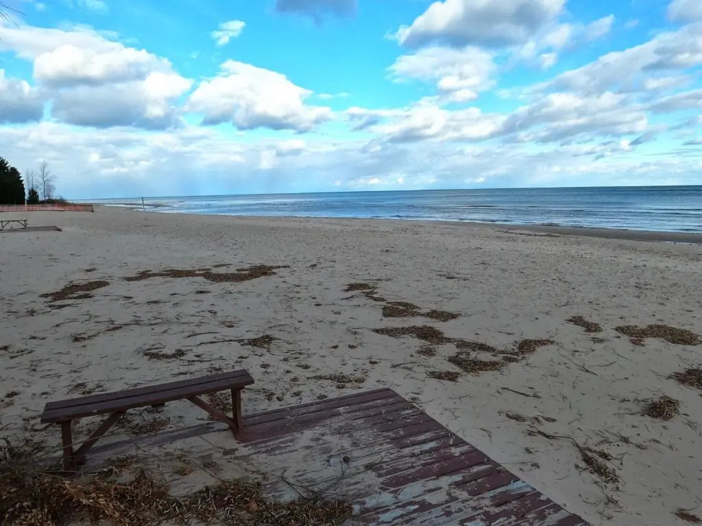 Sunrise Beach Oscoda @ Surfside