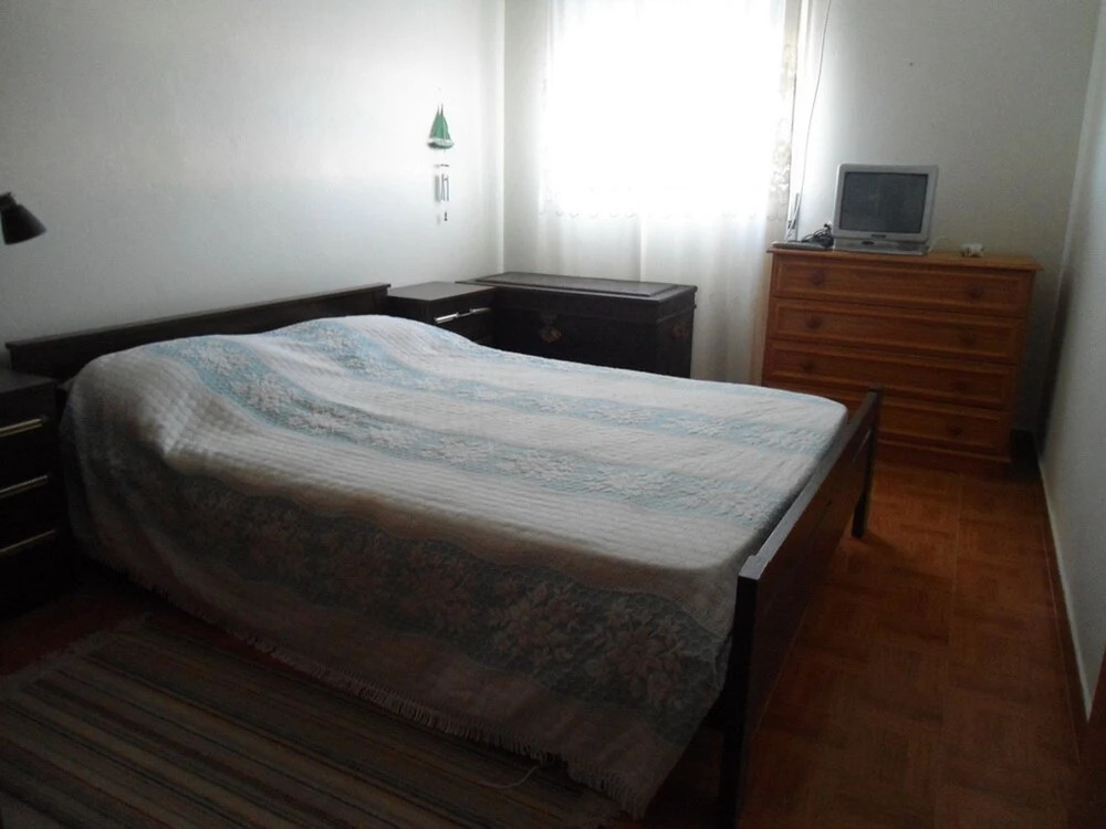 House With 3 Rooms in Budens, With Wonderful sea View, Terrace and Wif