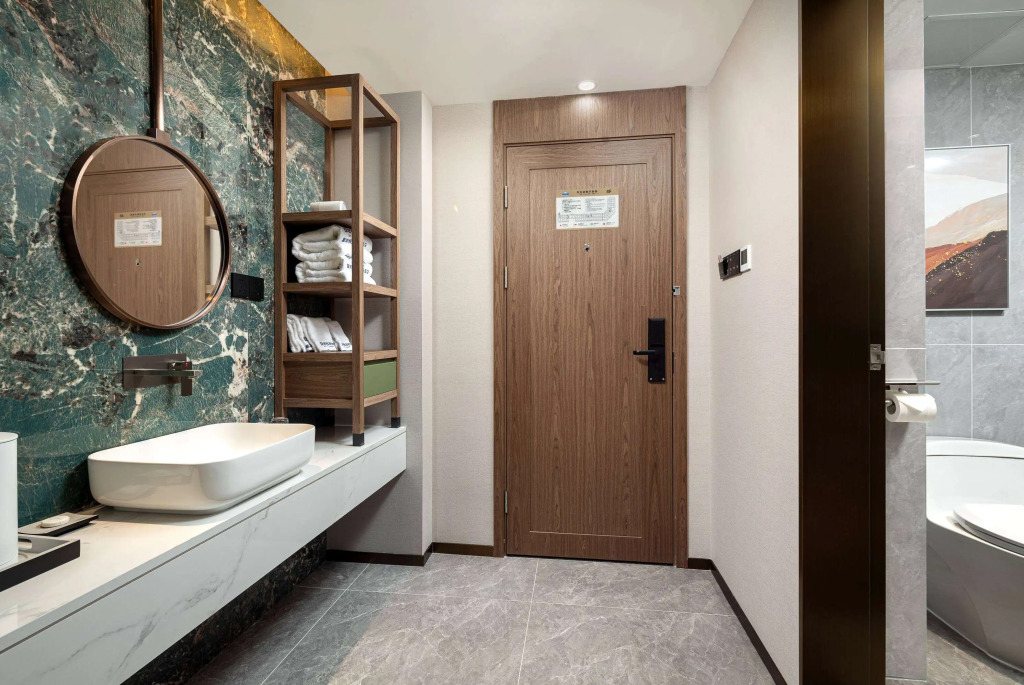 Days Inn By Wyndham Hainan Sanya Bay