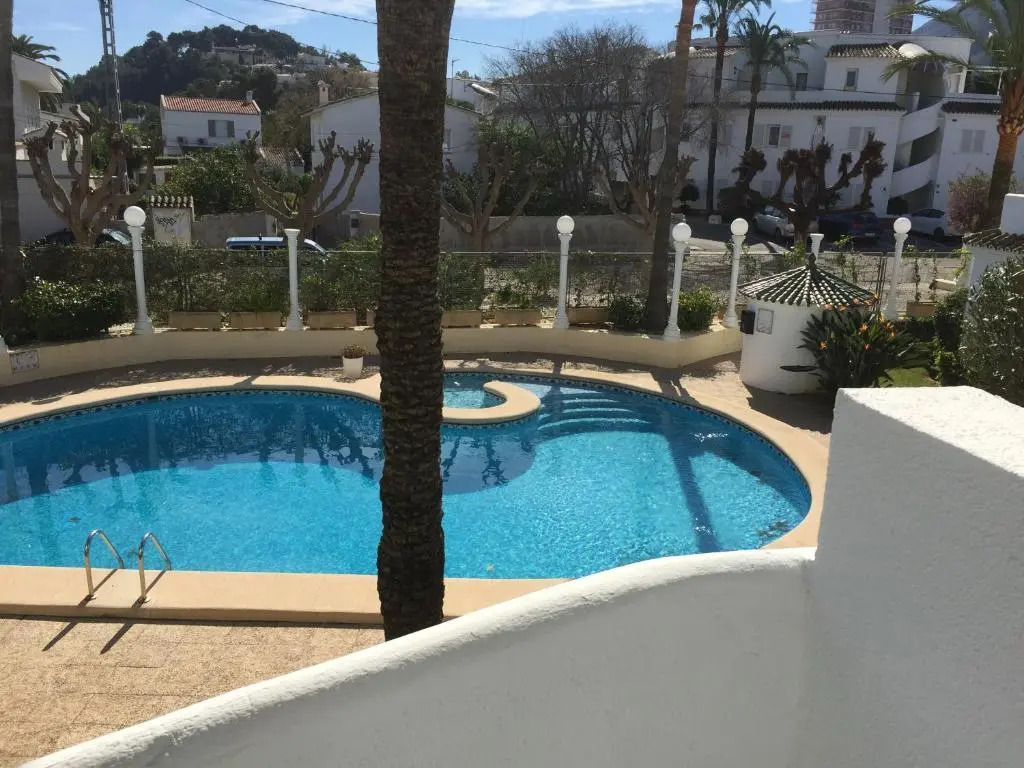 AP2116 Oasis Beach II Marineta
