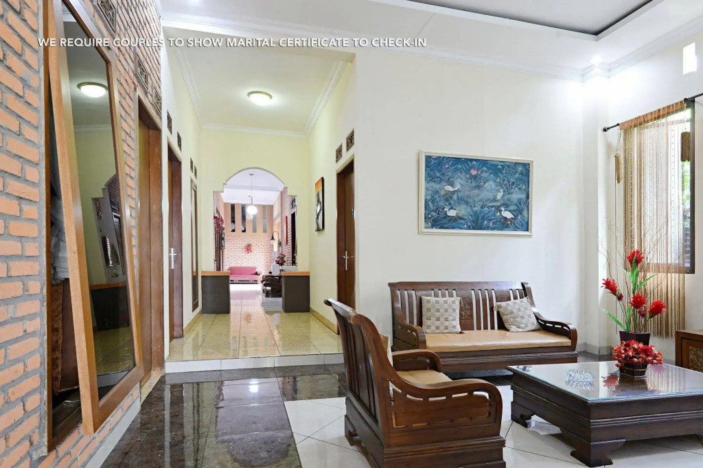 ZEN Rooms Antapani Syariah