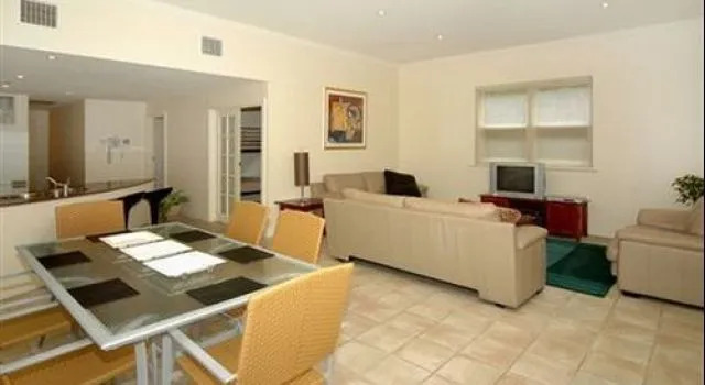 Aaa Cityfringe Apartments - Adelaide