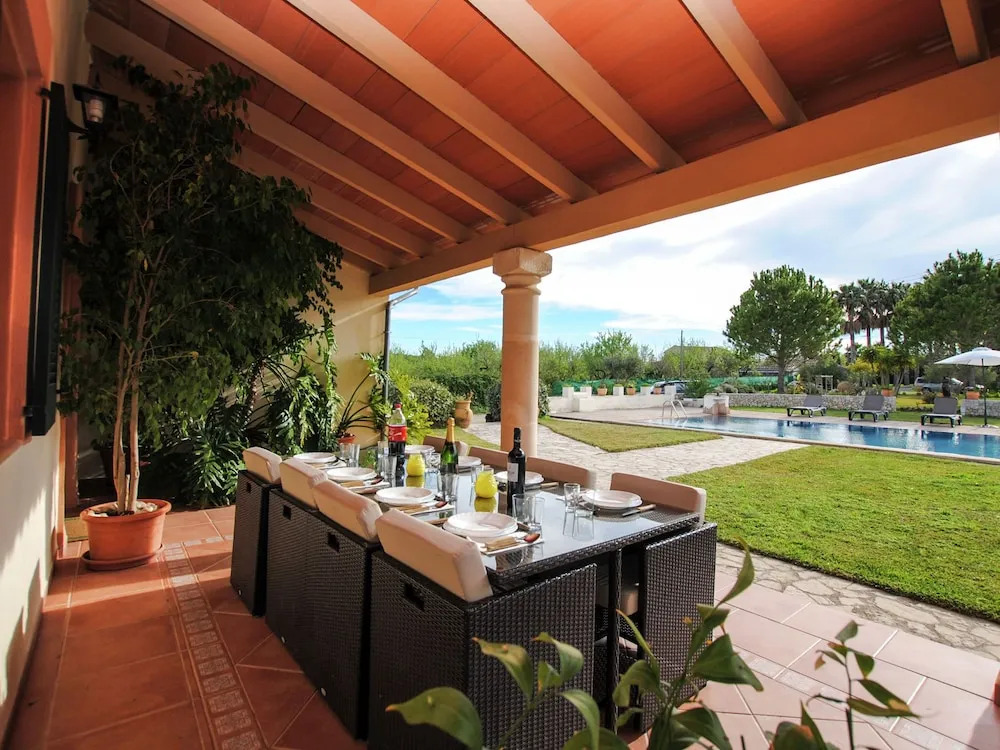 Cosy Finca With big Private Swimming Pool Very Centrally Located on the Island