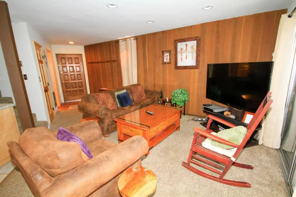 Sierra Park Villas #82