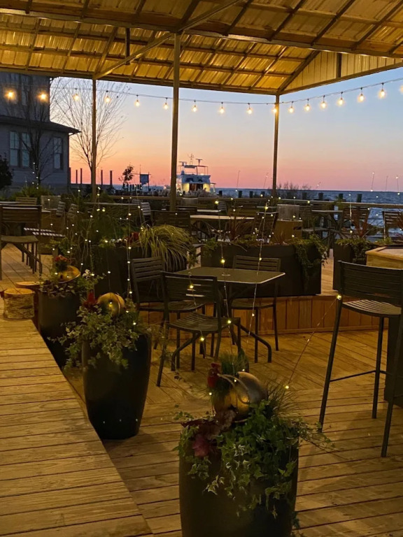 Tilghman Island Inn