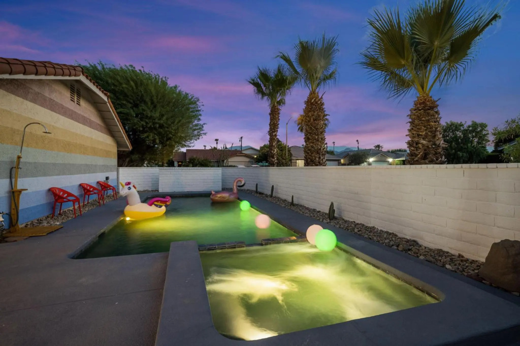 The Getaway Bermuda Dunes- Saltwater Pool, Spa, Firepit, Coachella