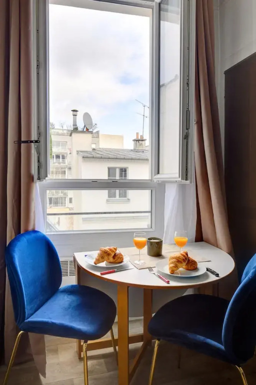 Cozy Studio for 2 in Le Marais
