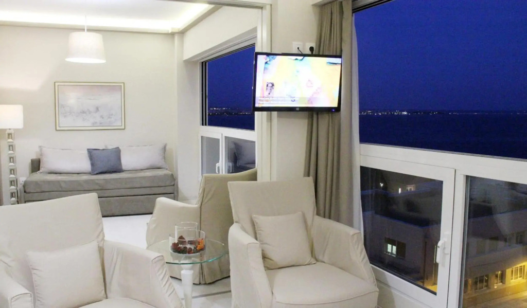 Waterfront Luxury Sea View Apartment