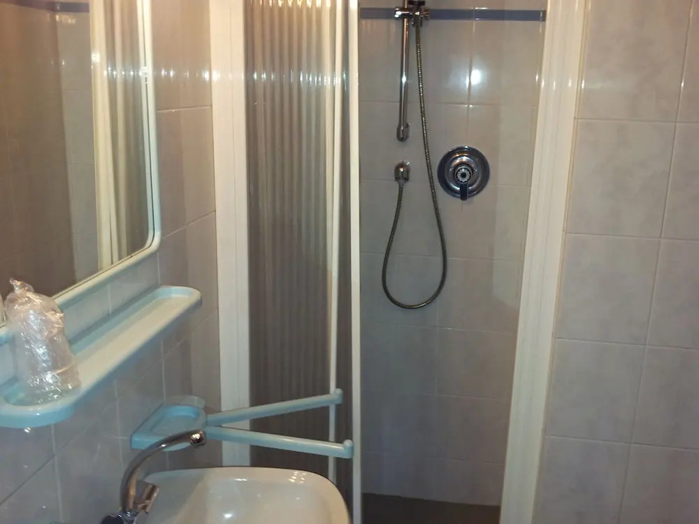 Relaxing Holiday Home With Swimming Pool,garden, Terrace,bbq