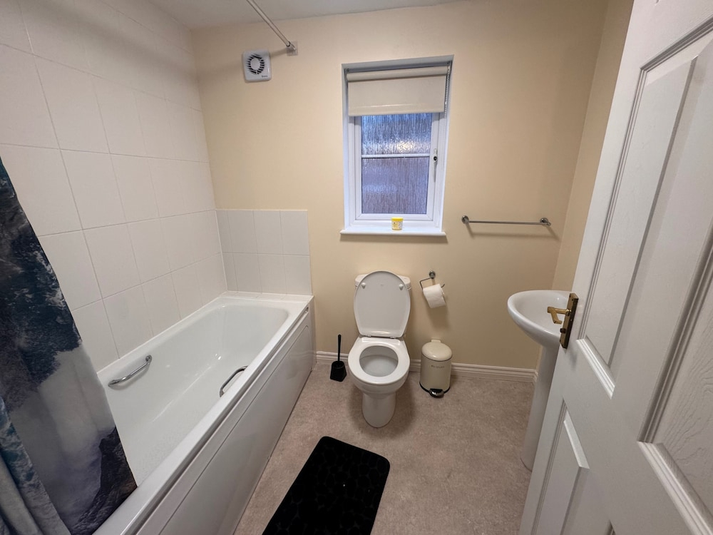 4br- Garden- Parking- Wifi- Near uea and Nnuh