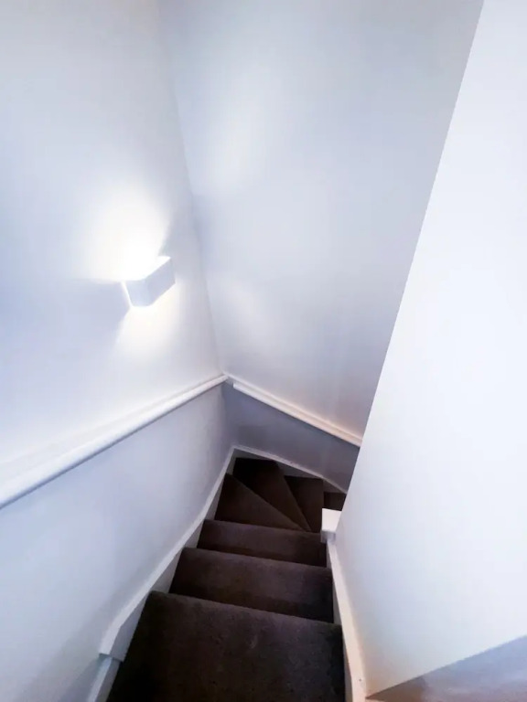 2 Bed Flat - Sleeps 4 - Parking - Wifi