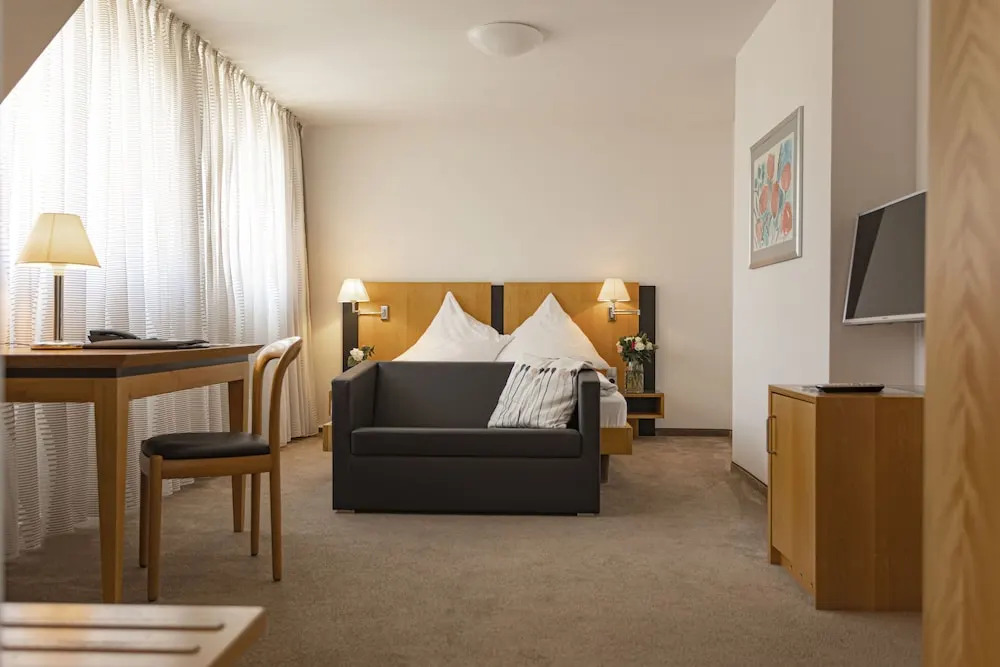 Dom Hotel
