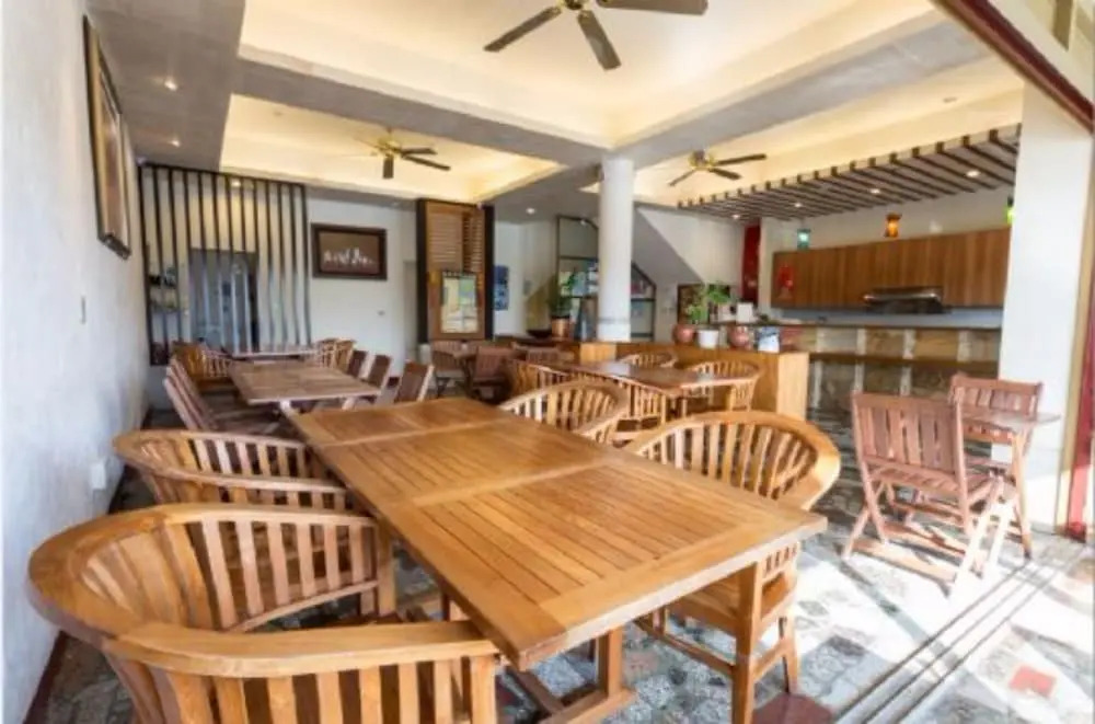Daban Six Guest House