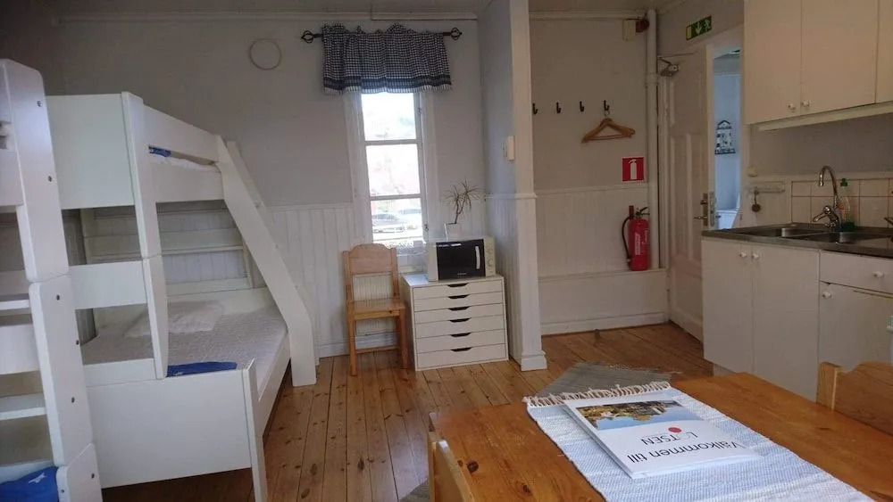 Hostel Lotsen