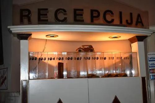 Damjan Hotel
