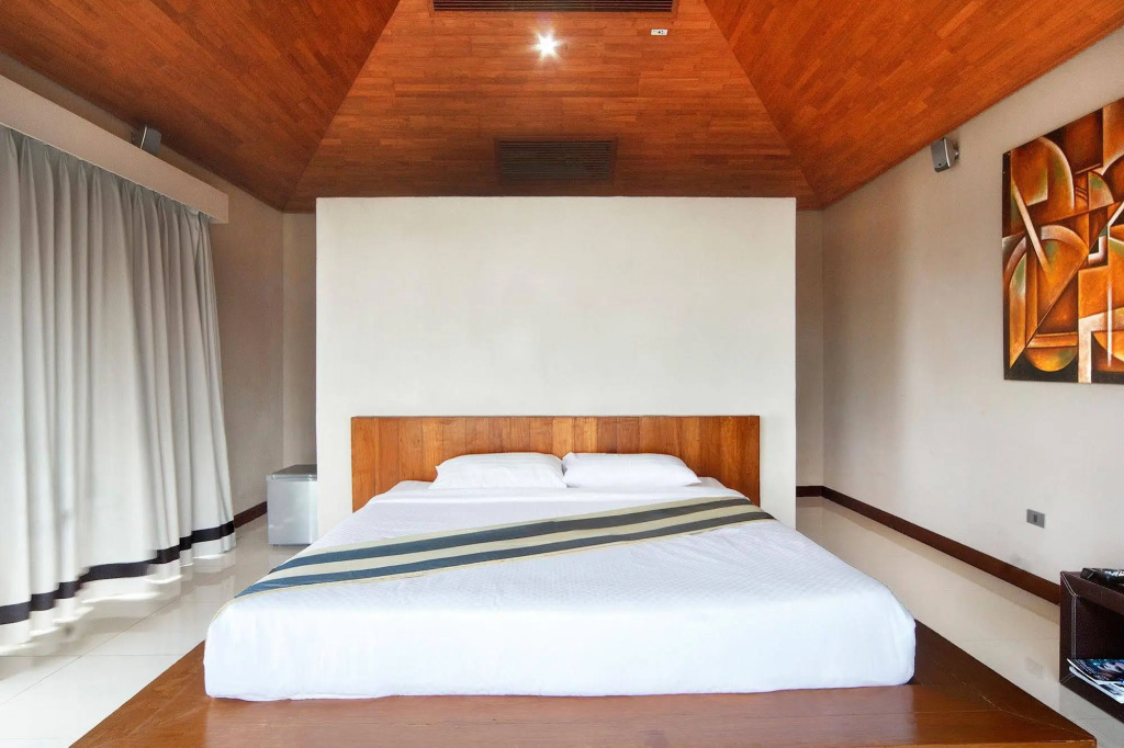 Baan Napoli Luxury Villa