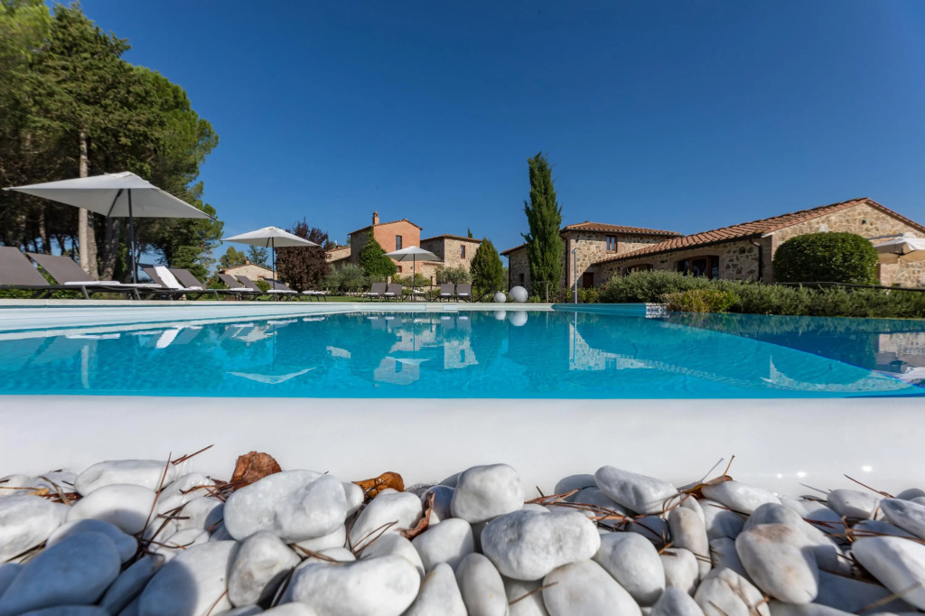 PODERE BELLARIA 18&2, Emma Villas