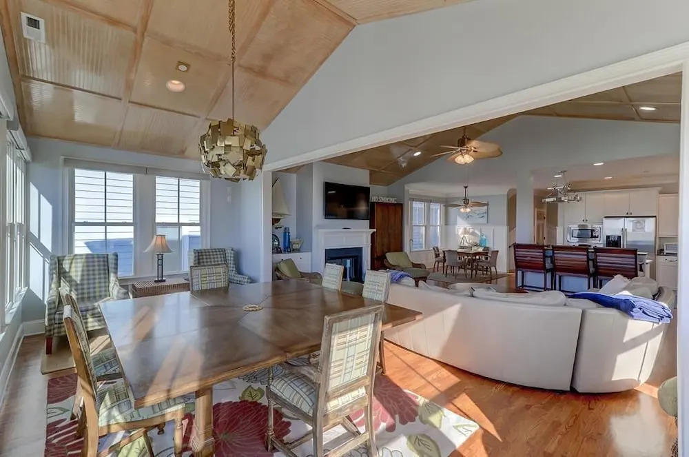 21 Ocean Point