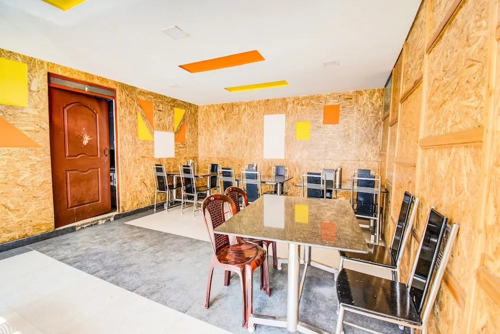 FabHotel Kurunji Meridian