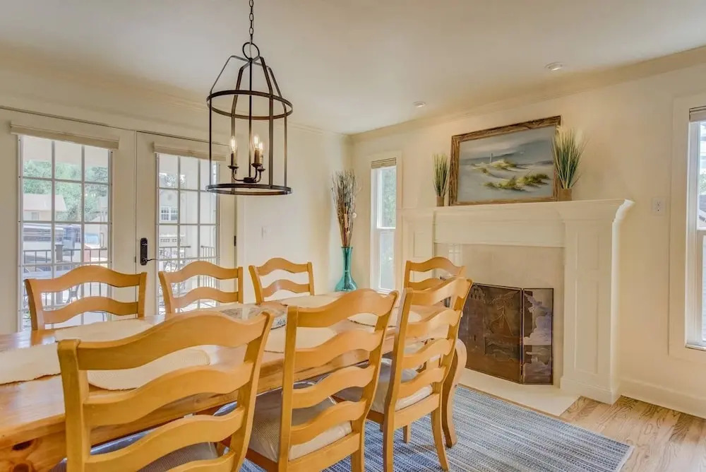 5BR Mnt Viewsdowntown Luxuryfirepit & RV Parking