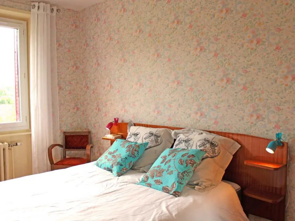 Gîte Chez Mamie avec jardin et terrasse, proche Vichy - FR-1-489-332