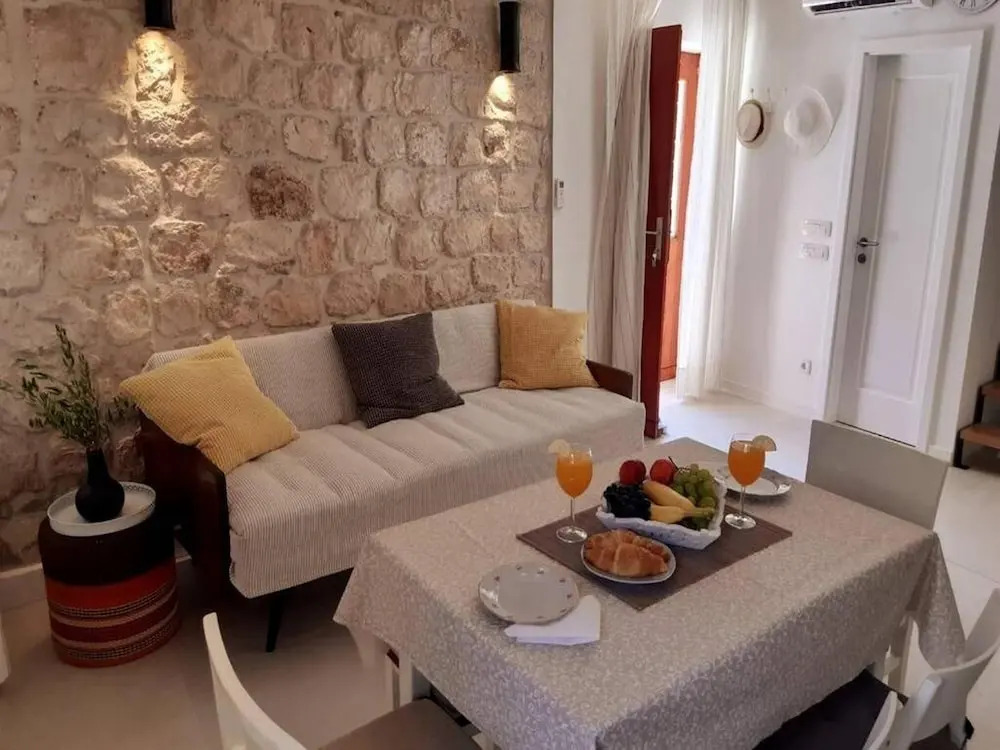 Casa Ruben, private stone house