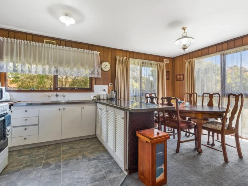 Raymond Cottage