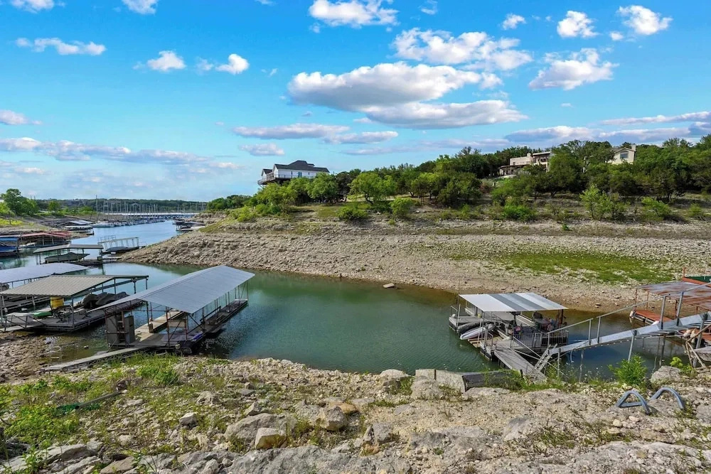Lakefront Retreat w Pool, Hot Tub & Stunning Views