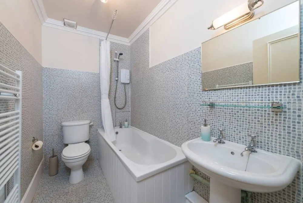 1 Bedroom Apartment in New Town